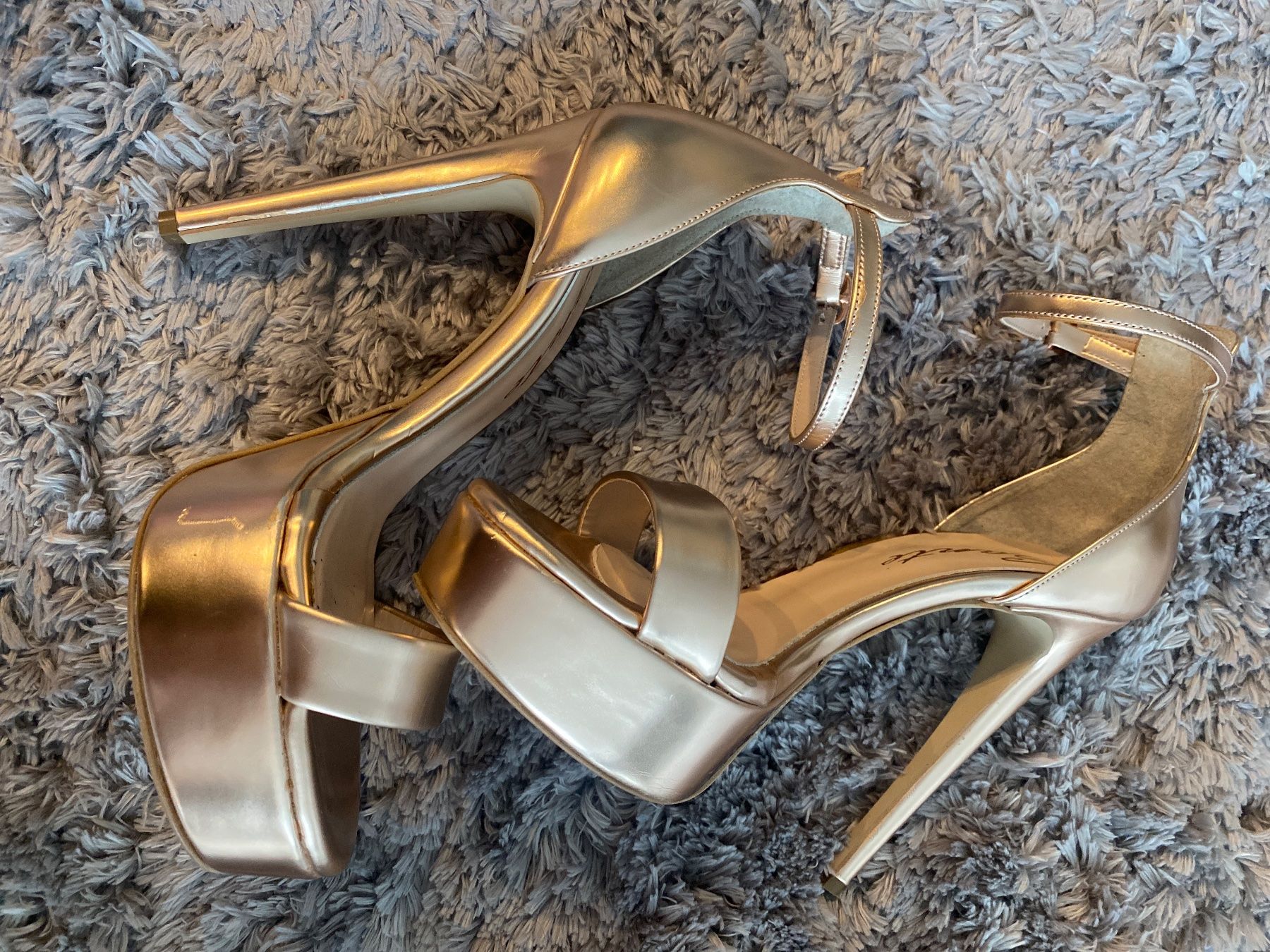 Scarpe da donna: Sandali con tacco oro rossa – Nuovo e nell'imballaggio originale da Zürich venduto da lcl_r88r 2