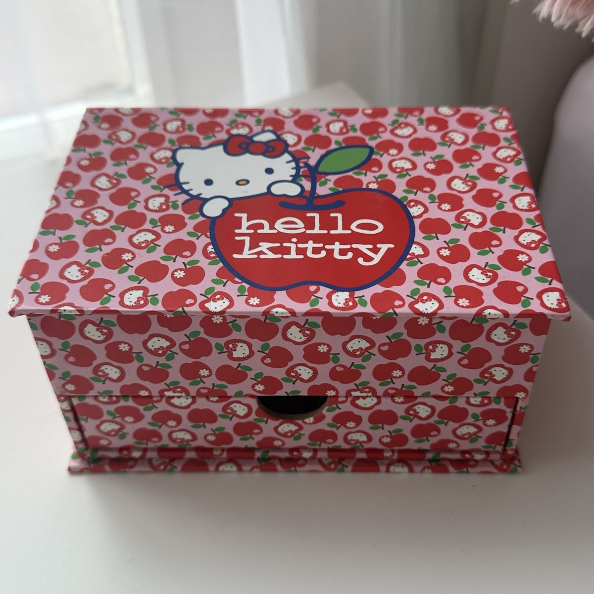 Schmuckkästen: Hello Kitty Schmuckbox Sanrio 2010 – Gebraucht aus Givisiez von dor_xb9k 2