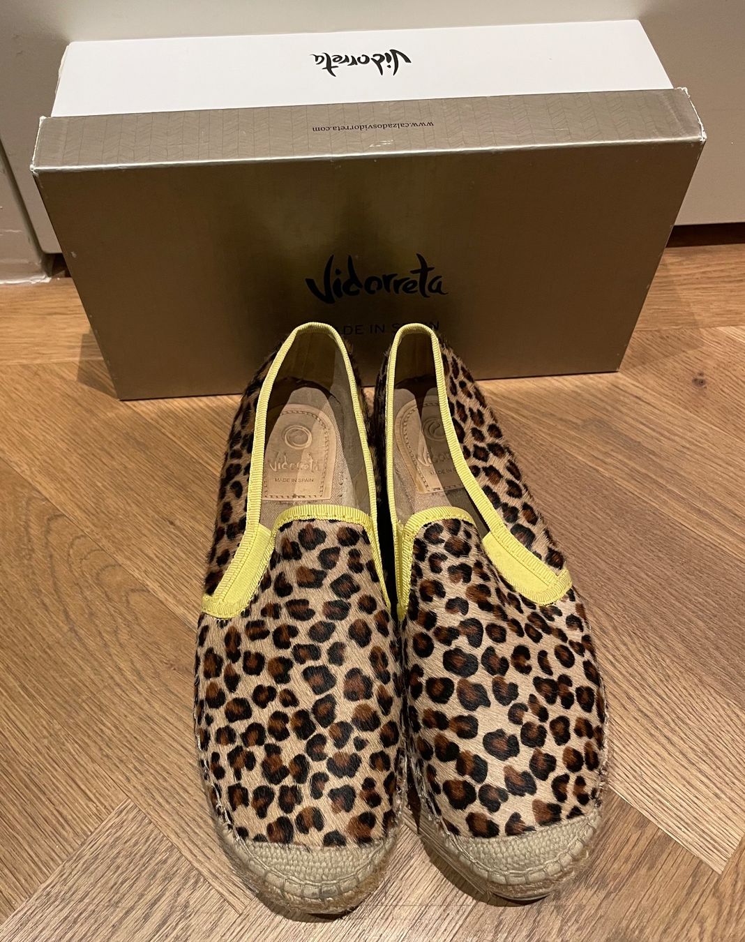 Scarpe da donna: Vidorreta Leopard Leo Print Espadrilles – Usato da Zürich venduto da Sarazrh