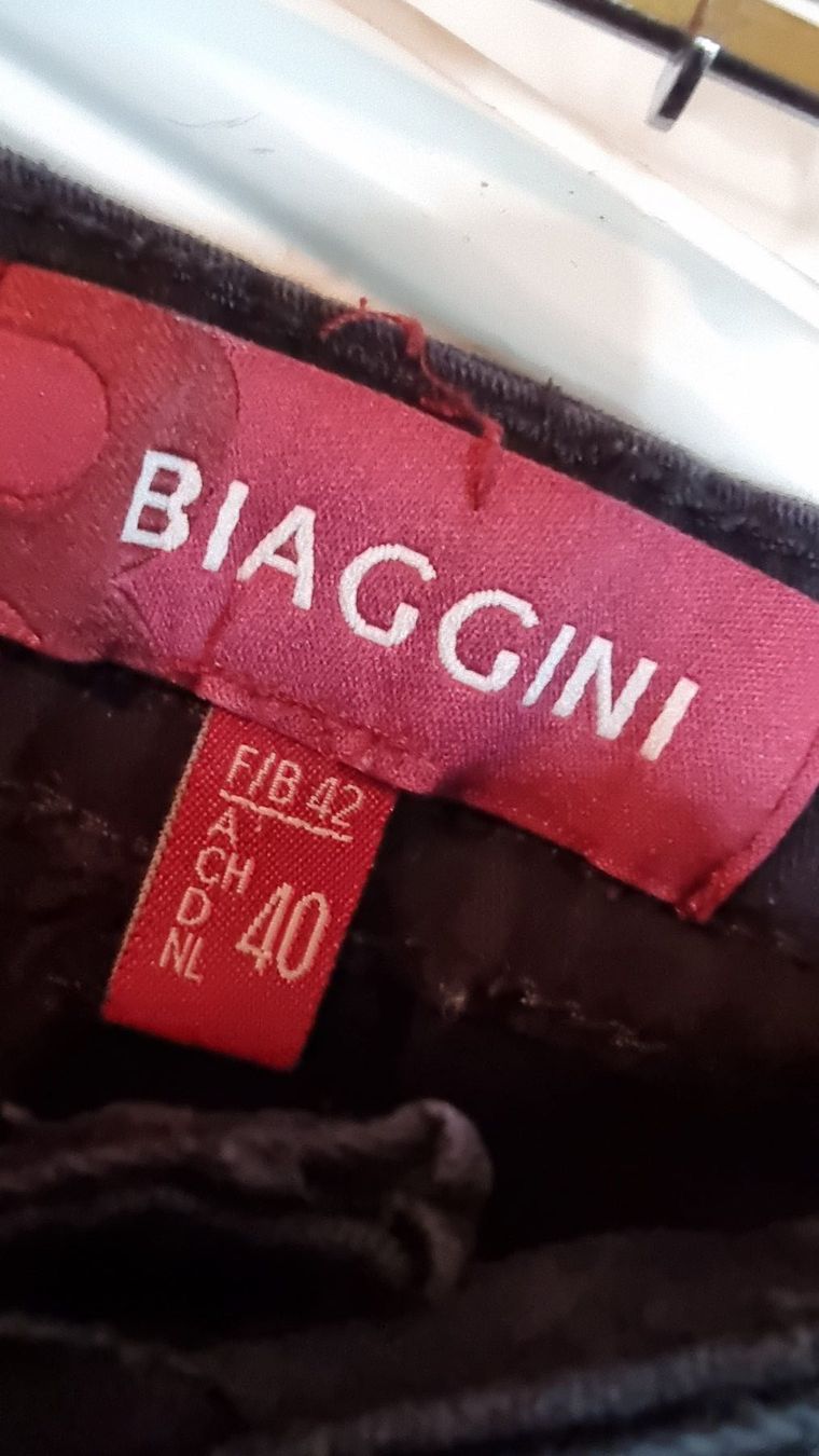 Pantaloni: 🌺Hose Größe 40/42🌺 – Usato da Wald ZH venduto da CapLux 1