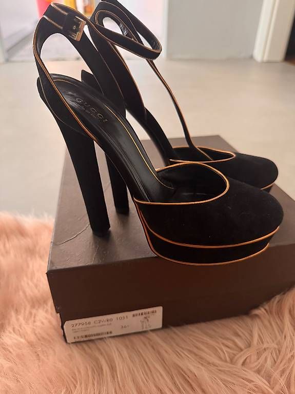 Chaussures femmes: GUCCI pumps platform tg. 36.5, originali – D'occasion à Vacallo par bbo_9r85