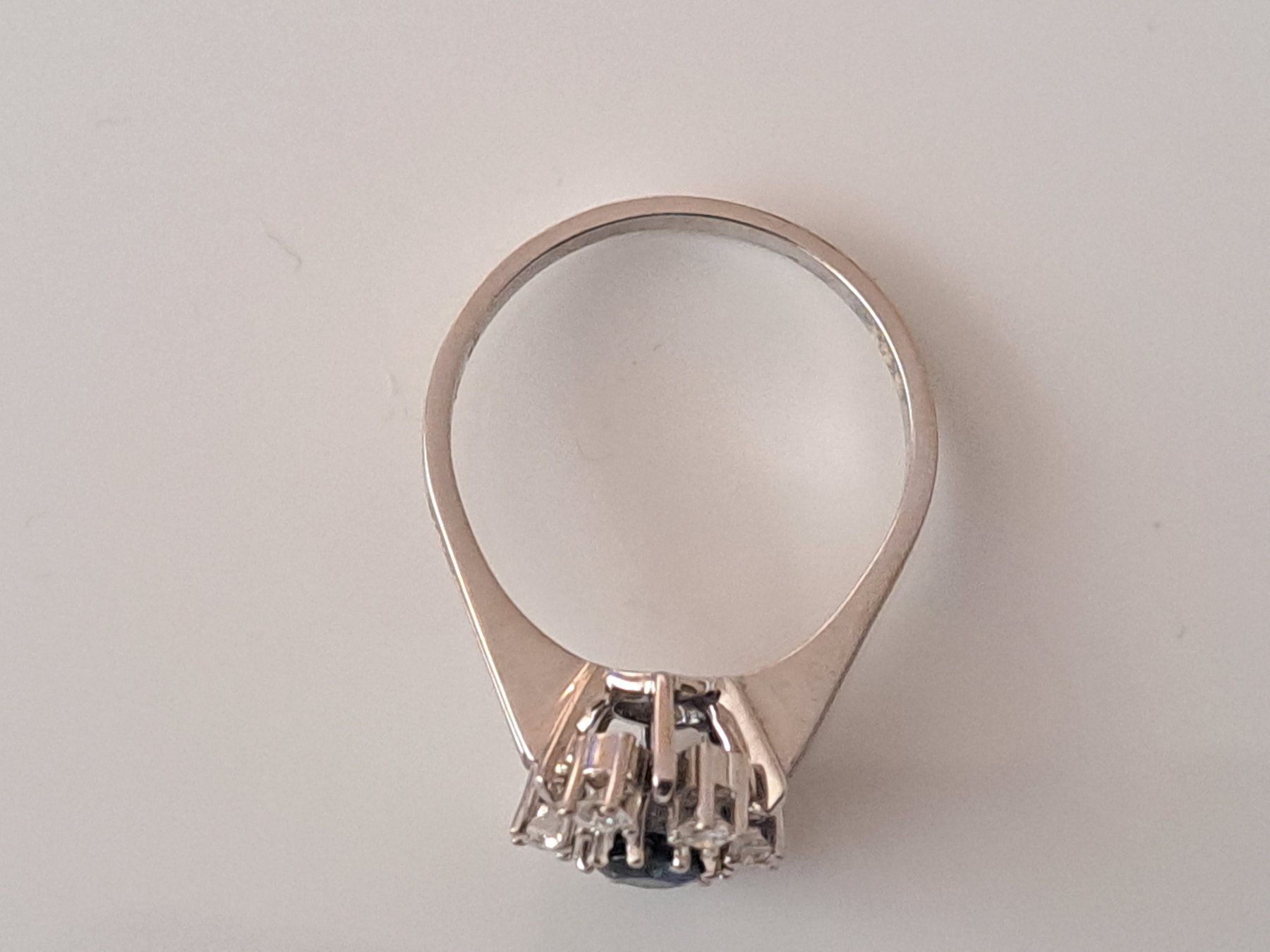 Ringe: Golld Ring mit Dunkles Sapfyr und Diamanten – Gebraucht aus Schaffhausen von meteor7 2