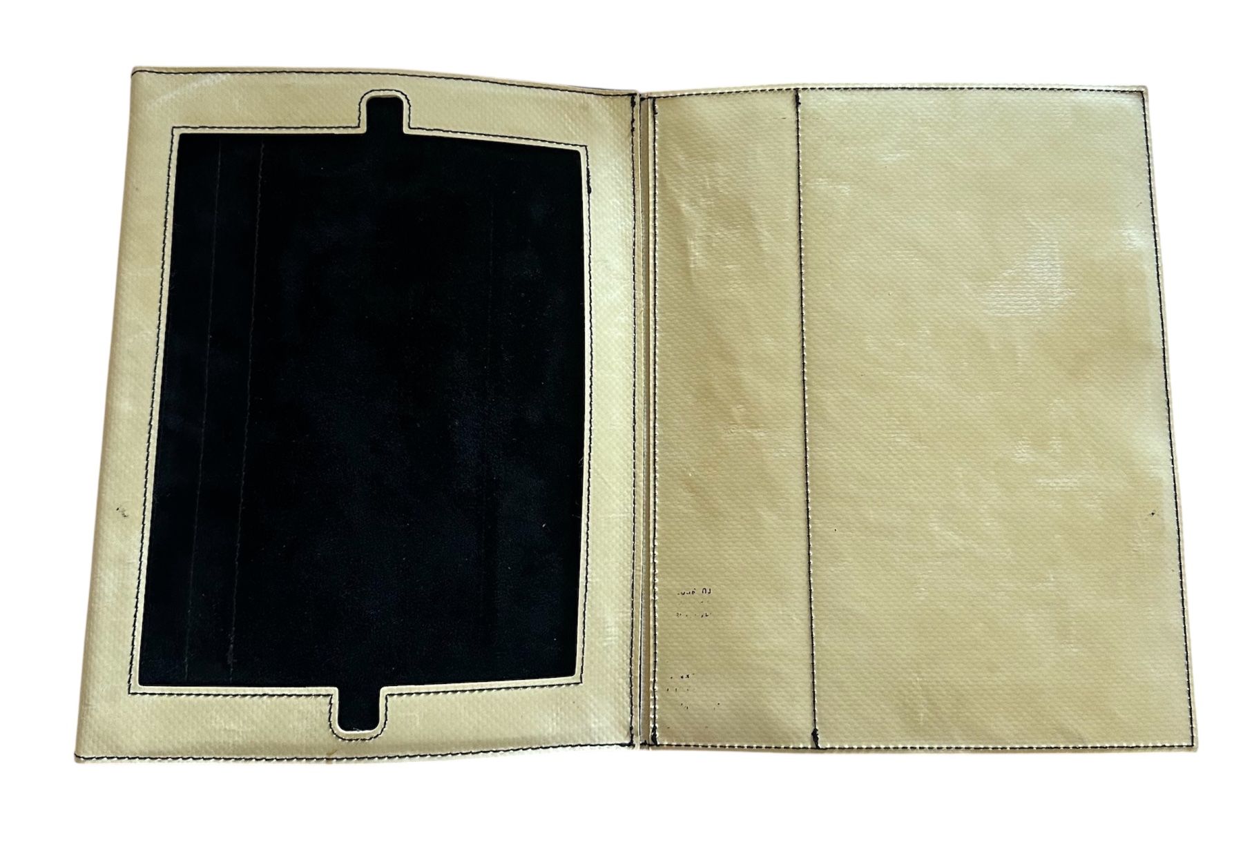 Covers & Taschen: Freitag IPad Hulle – Gebraucht aus Zuzwil SG von Malou80 1