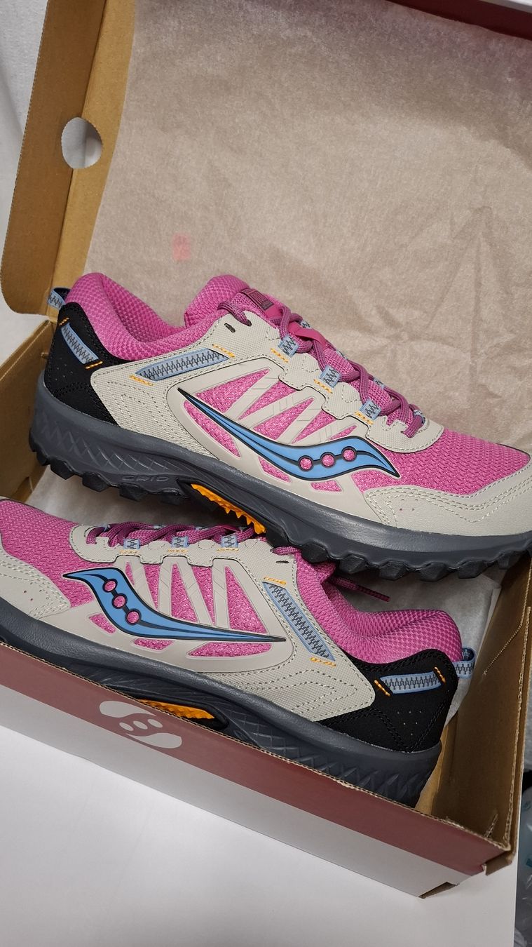 Saucony Herrenschuhe: Saucony Grid Peak -  taille 38 - neuf! – Neu und originalverpackt aus Le Landeron von rue_k9kg 1