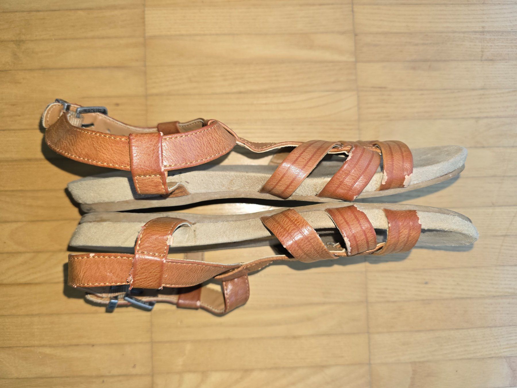 Scarpe da donna: Sandalen, Grösse 37 – Usato da St. Gallen venduto da A.W.128 1