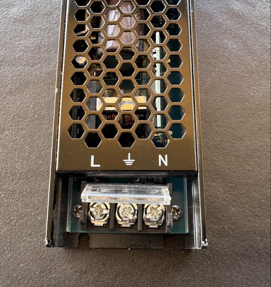 Componenti elettronici: LED Netzteil Neu 24 V / 100 W / Dimmbar – Nuovo (secondo la descrizione) da Fraubrunnen venduto da Agerry 1