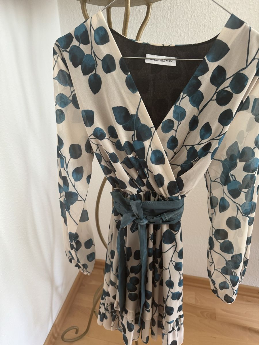Kleider: Tailliertes Kleid – Neu (gemäss Beschreibung) aus Bern von Ninitto 5