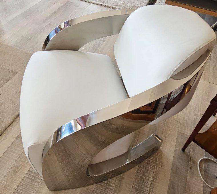 Sessel: Fauteuil design Cuir blanc avec structure chromée – Neu (gemäss Beschreibung) aus Etoy von eme_c8rt 1