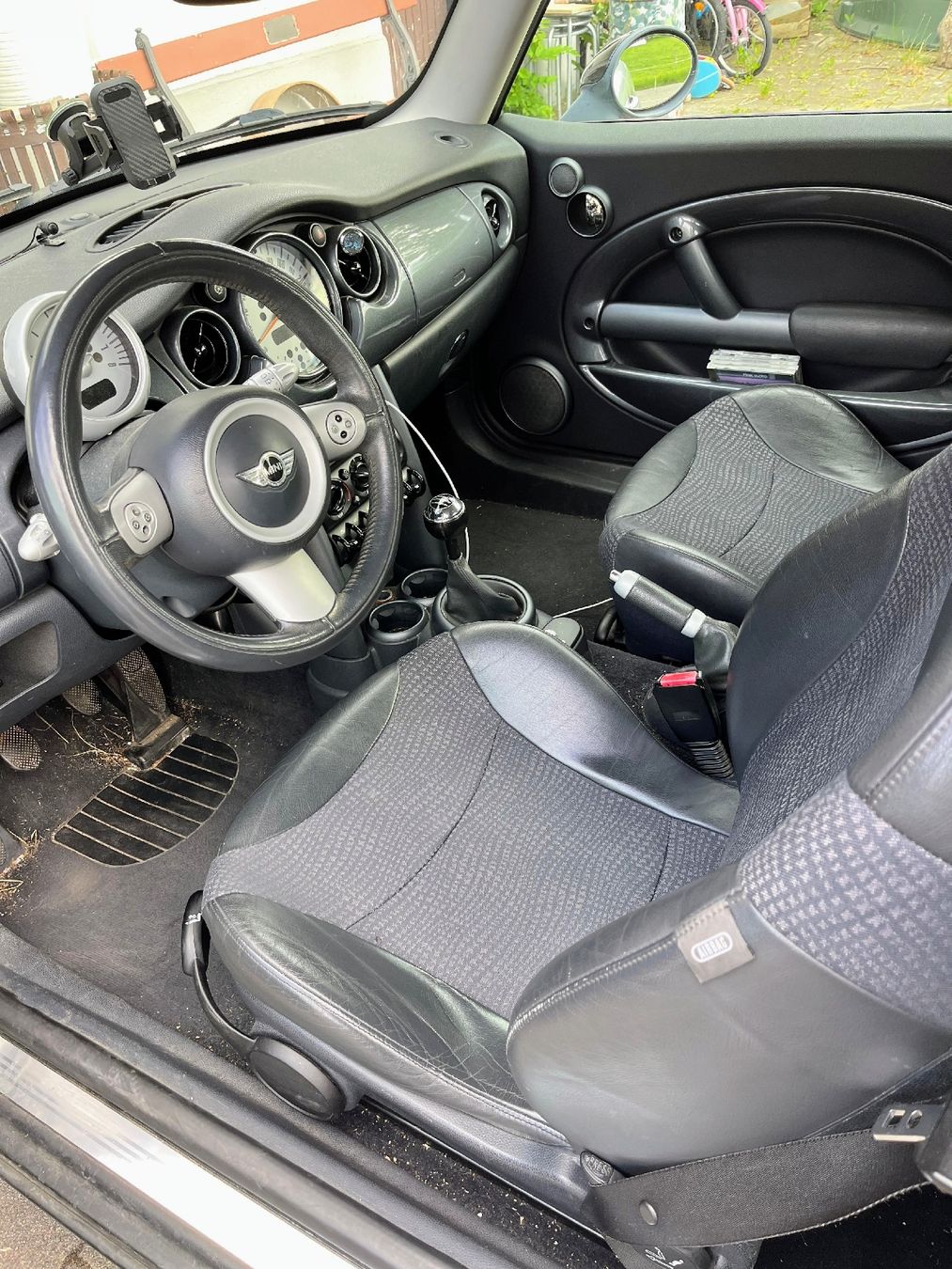 Mini Autos: Mini Cooper – D'occasion à Tscheppach par LoveIsInTheAir 3