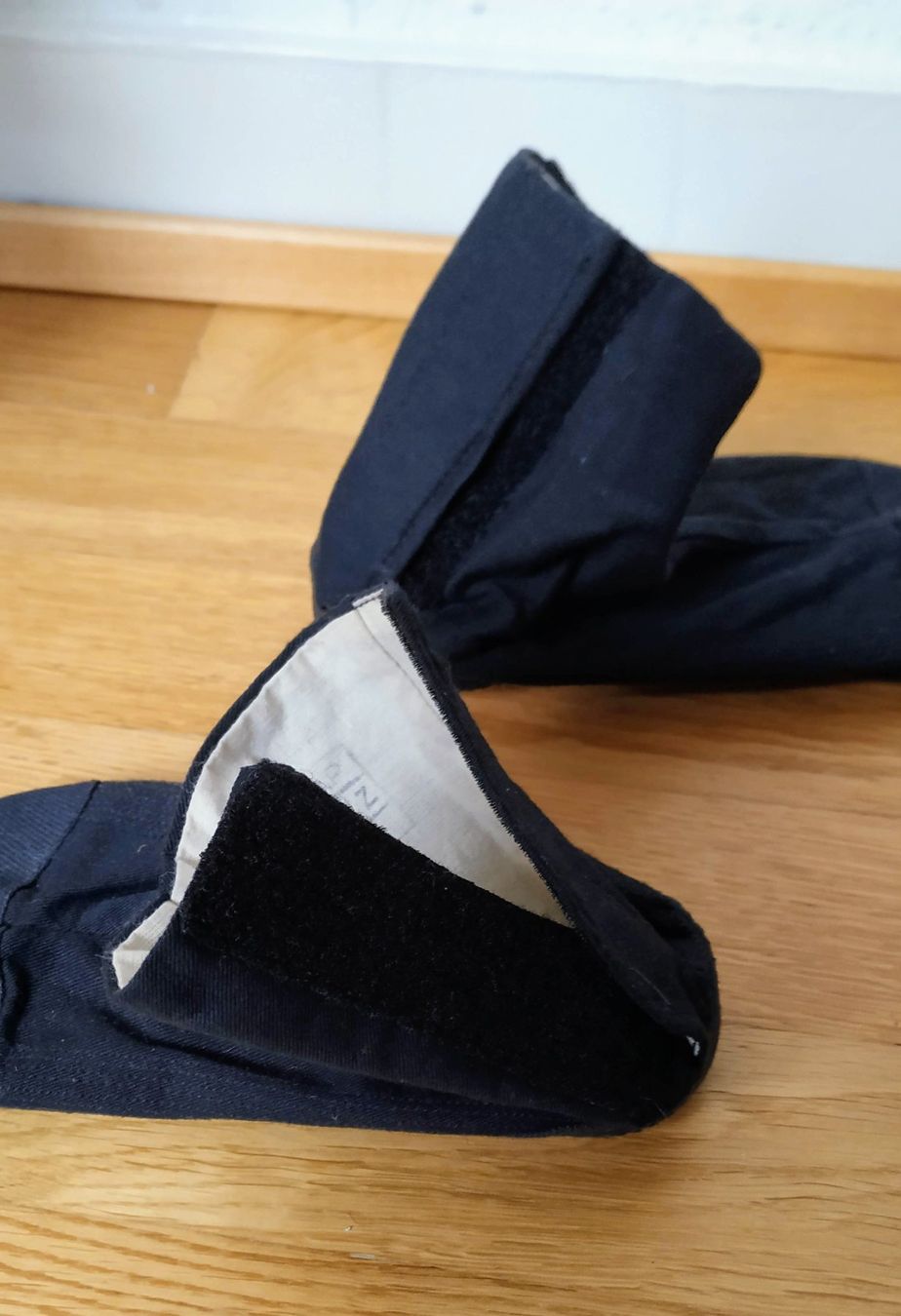 Scarpe per ragazzi: Chaussures asiatiques type ninja Taille 33 – Usato da Carouge GE venduto da for_8yym 2