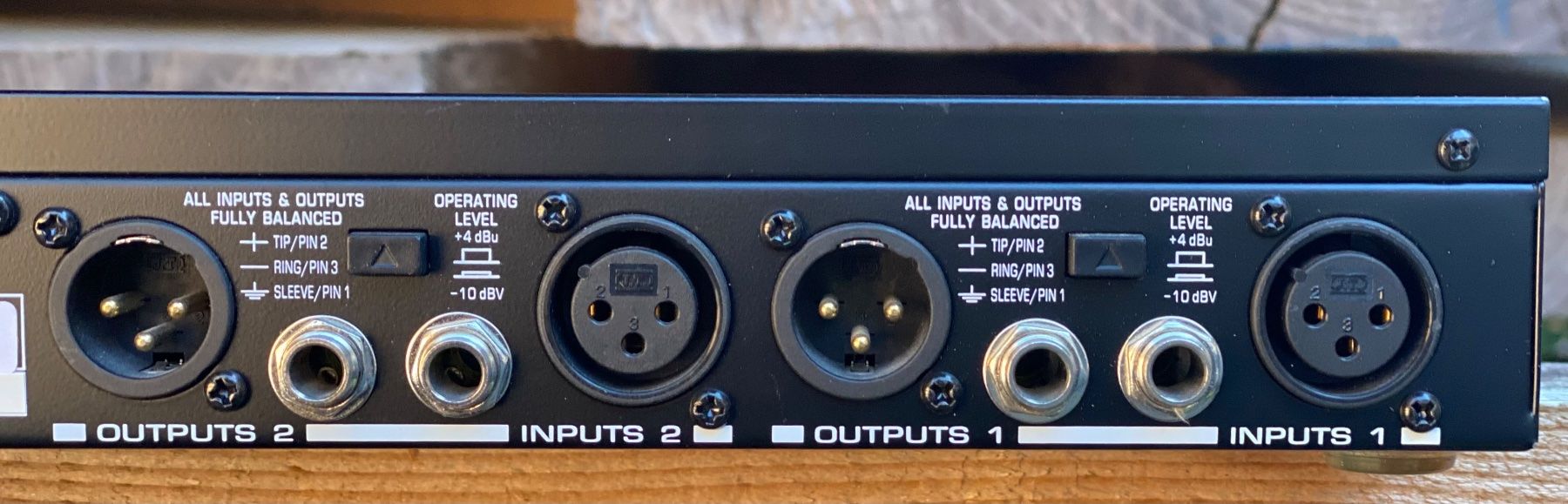 Behringer Console di mixaggio: Behringer Ultramizer Pro Multiband Compressor DSP-1400P – Usato da Wirzweli venduto da Kreonides 1
