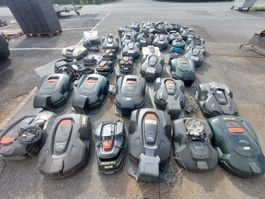 Rasenroboter divers