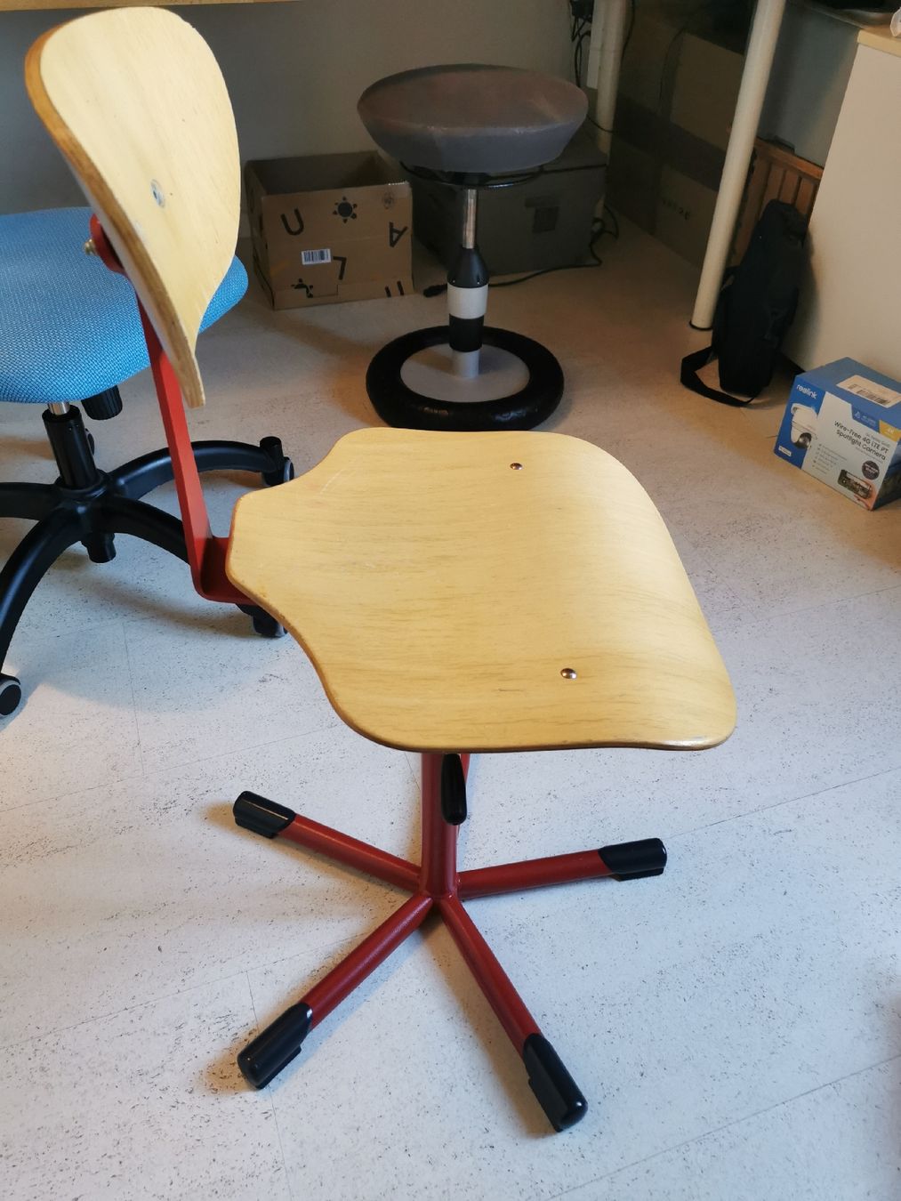 Sedie: Bürostuhl, Therapiestuhl – Usato da Gossau ZH venduto da winklluk