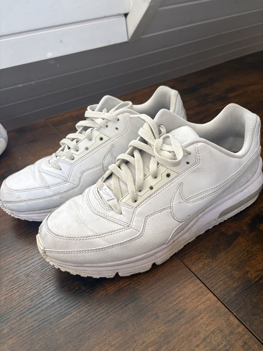 Nike Scarpe da uomo: Nike Air Max 90 Weiss 45 – Usato da Ehrendingen venduto da suurrlii 1