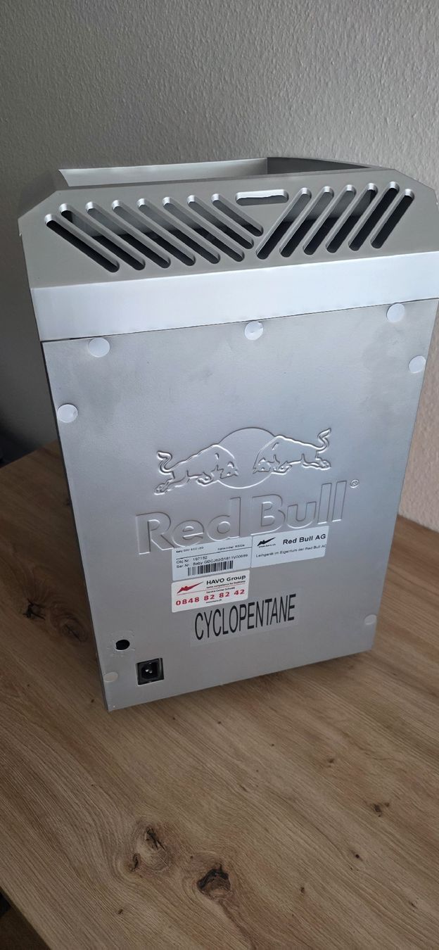 Kühlschrank: Red Bull Kühlschrank – Gebraucht aus Wil SG von GT504 5