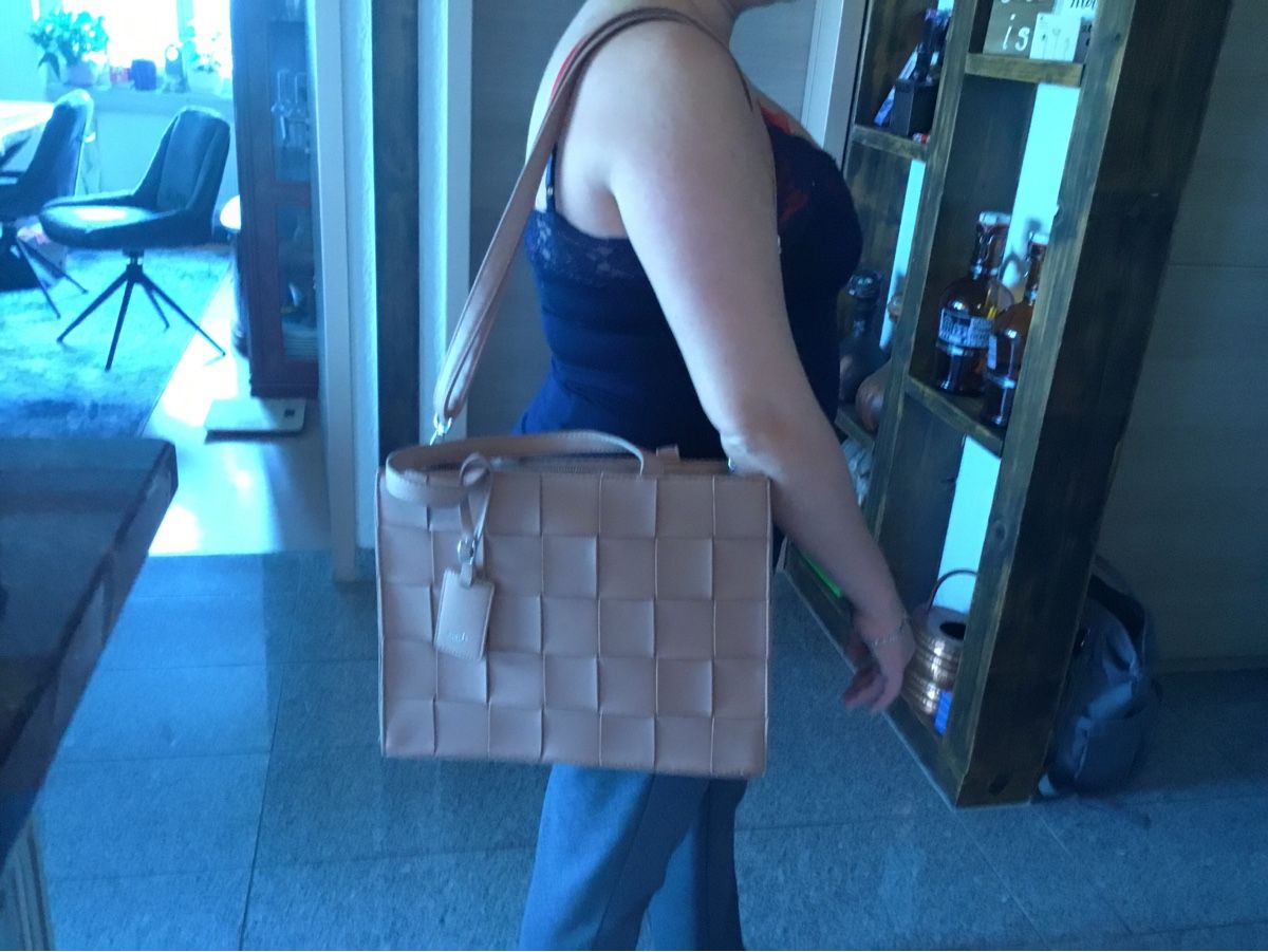 Borse da donna: Handtasche – Usato da Zufikon venduto da Angi41 2