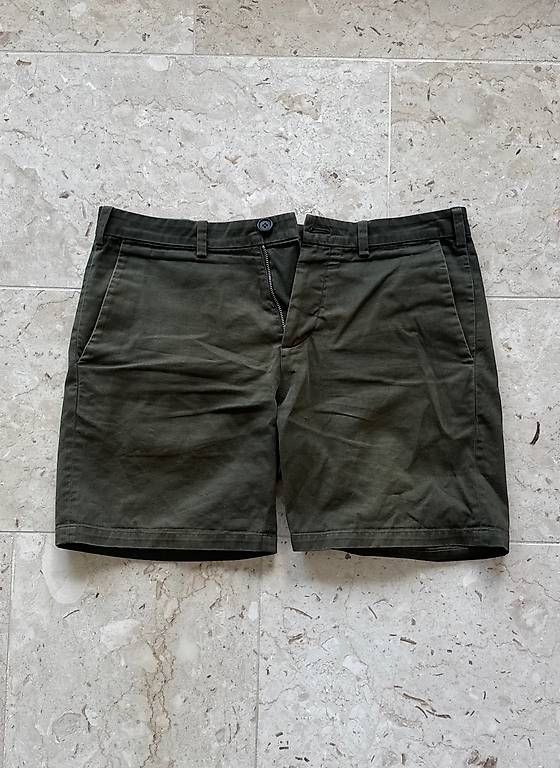 Arket Pantaloni: Kurze Hose Arket – Usato da Kilchberg ZH venduto da eti_m9g8