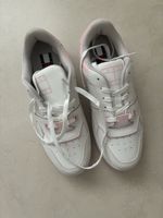 NEU Tommy Jeans schuhe Groesse 40