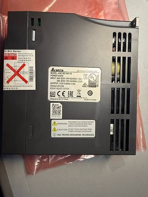 Tutti pezzi di ricambio auto: Delta ASDA-B2 Servo Set 400W  NEU – Usato da Wettingen venduto da MarekMaj 2