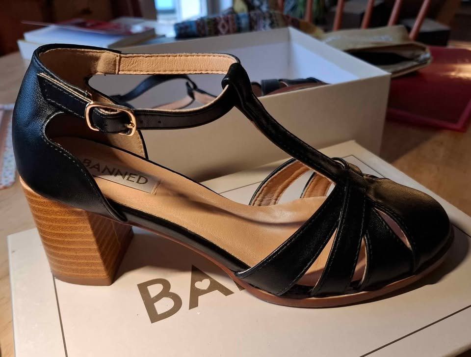 Scarpe da donna: Banned chaussures retro 37 – Usato da Vernier venduto da ack17 1