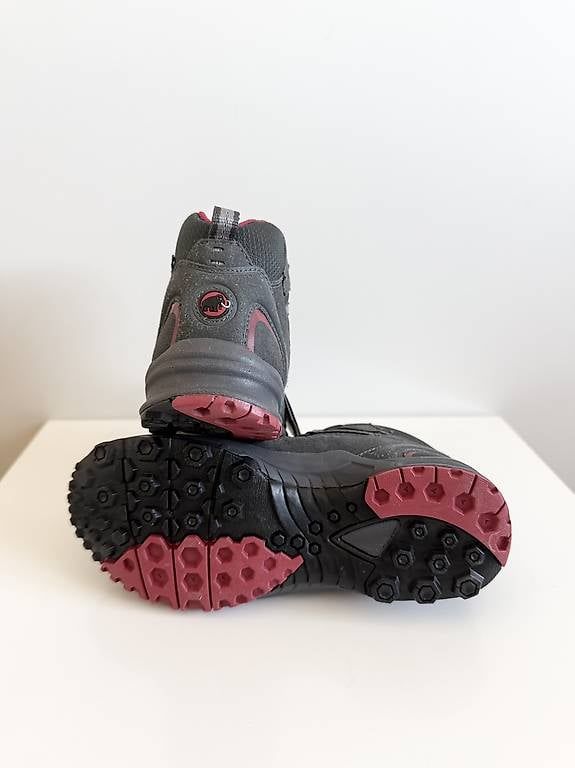 Mammut Scarpe per ragazze: Mammut Nova Mid GTX Wanderschuhe gr 34 – Nuovo (secondo la descrizione) da Zürich venduto da Altruisti 4