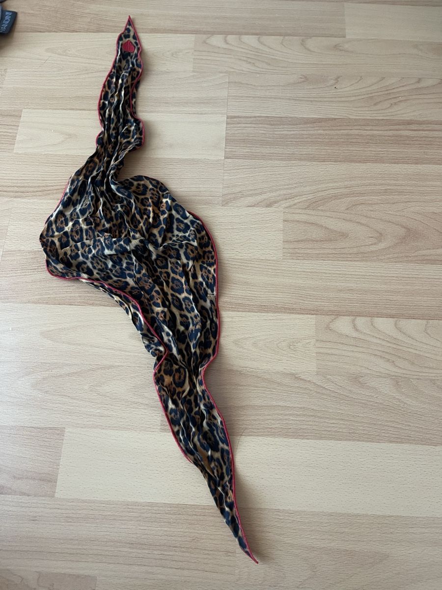 Foulard & Sciarpe: Halstuch Zara Animal Print – Nuovo (secondo la descrizione) da Horgen venduto da Ed0 2