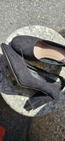 Schwarze Pumps mit Absatz, Grösse 36, Faux-Suede-Optik 👠