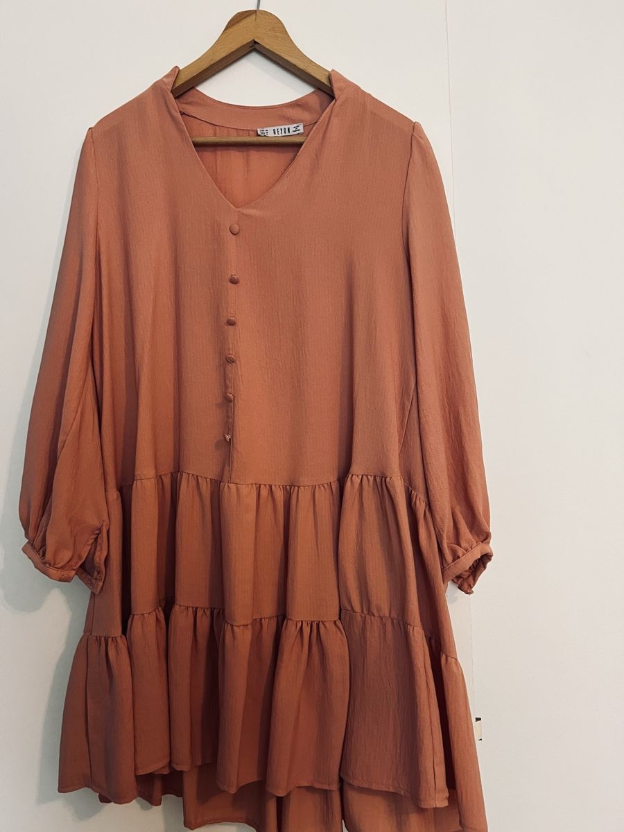Robes: Ich verkaufe ein Damenkleid – Neuf (Voir description) à barbengo par gatto04 1