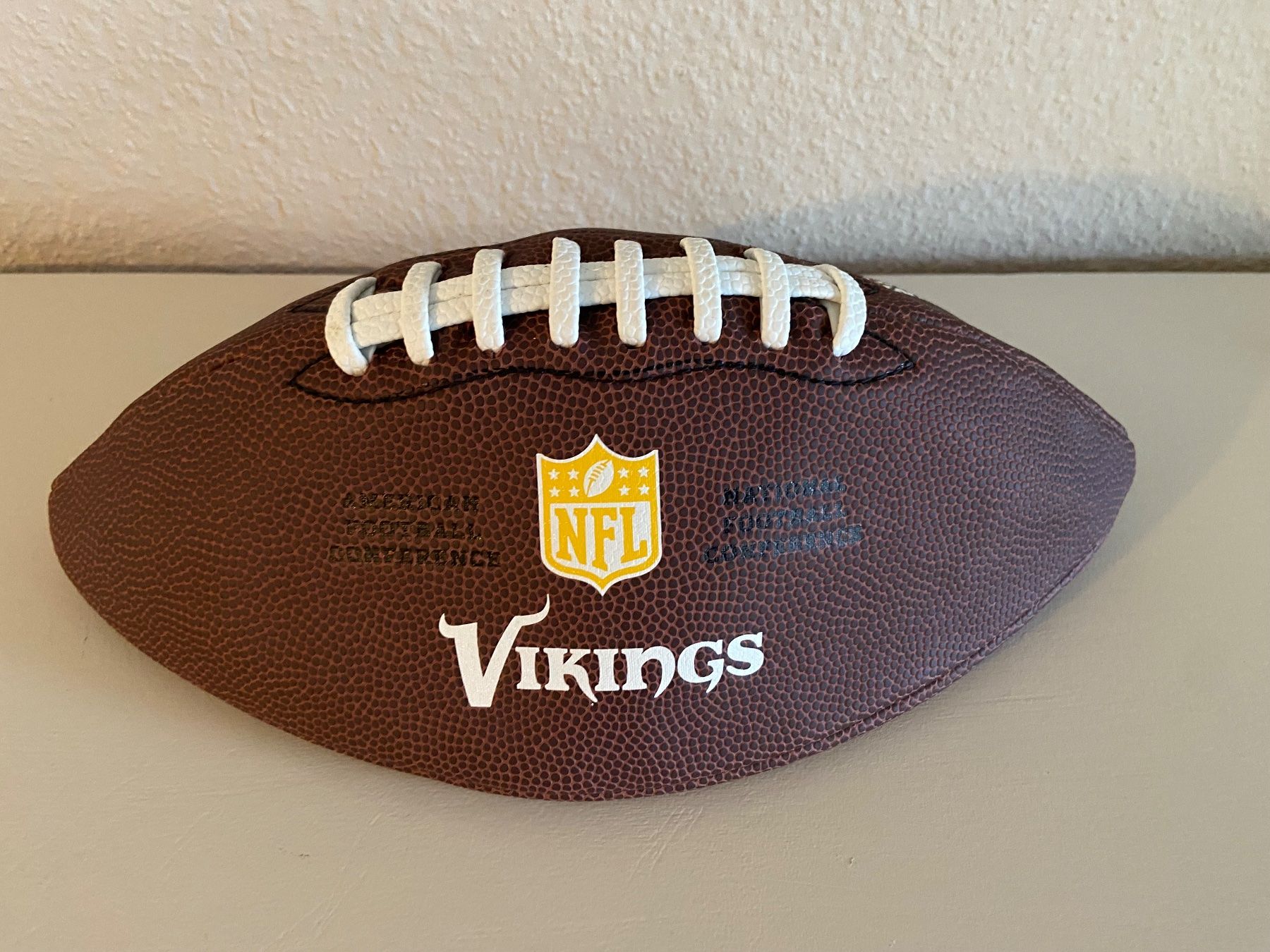 Wilson Palloni: Minnesota Vikings NFL Football – Usato da Muttenz venduto da bargain_hunter 1