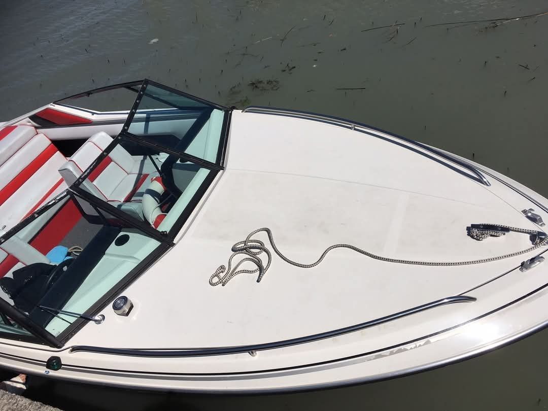 Regal Barche: Motorboot Regal Medallion 185 3.0 – Usato da Regensdorf venduto da Mischa88 3
