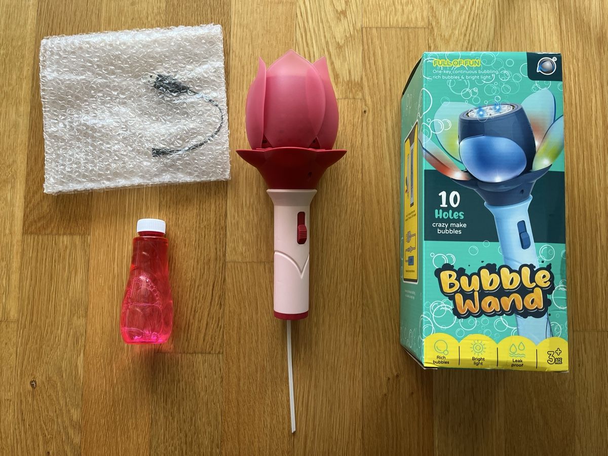 Giocattoli: Kids bubble wand - powerful - bright light - leak proof – Nuovo (secondo la descrizione) da Petit-Lancy venduto da ide_h2t9 1