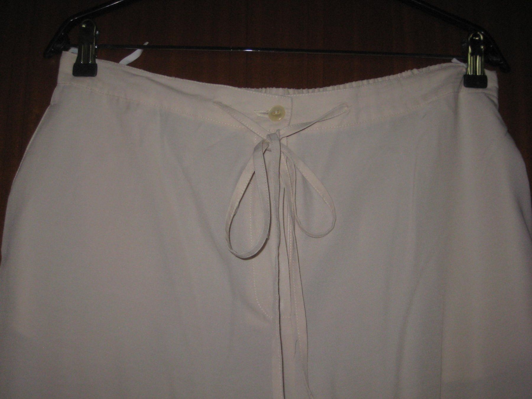 Pantaloni: Sommerhose ecru / creme Grösse L – Usato da Füllinsdorf venduto da Schlupp 1