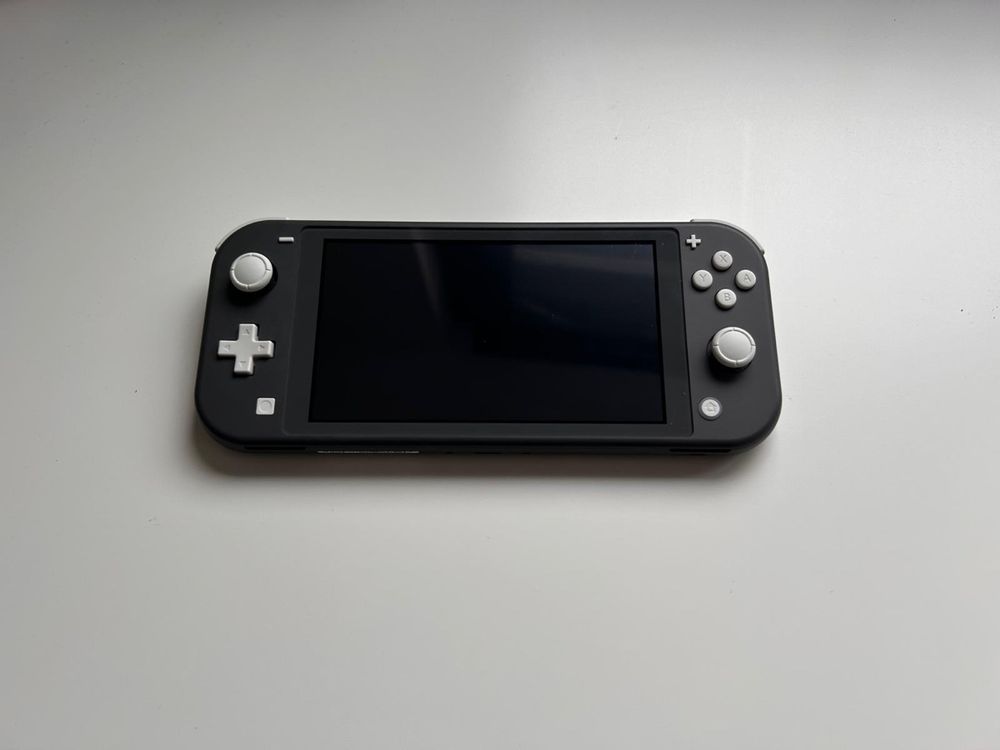 Nintendo switch light noir (Neu (gemäss Beschreibung)) in Colombier NE ...