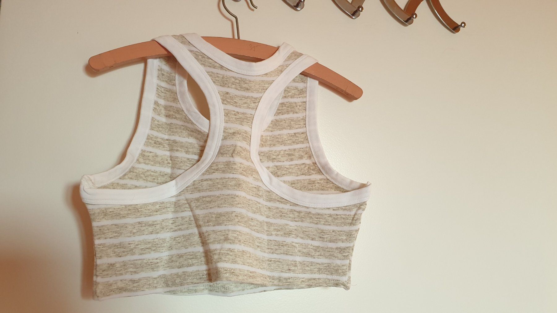 Top: Top-Bustier France TU , Acrylic/Elastan – Nuovo (secondo la descrizione) da Biel/Bienne venduto da Bormida64 1