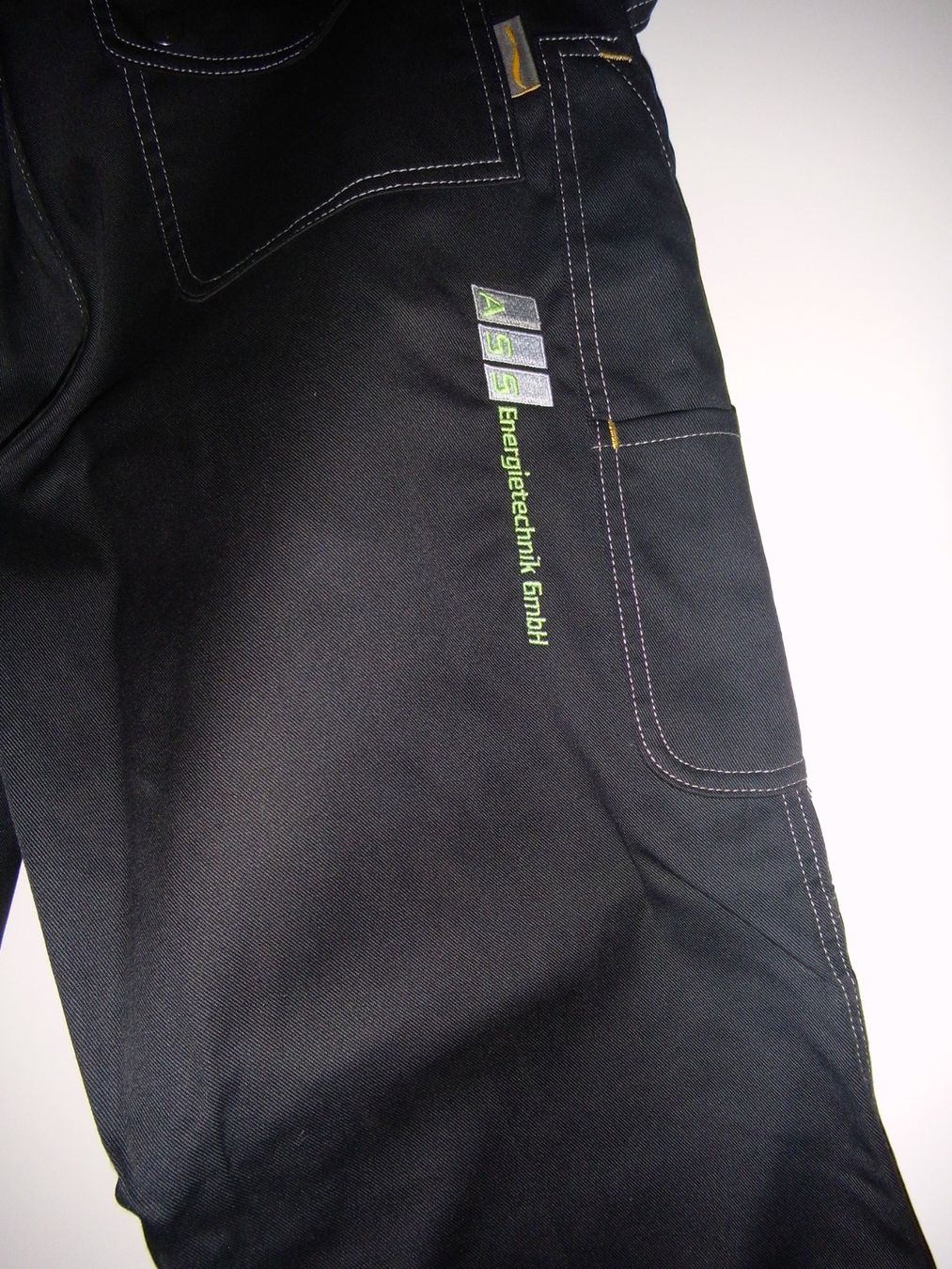Wikland Pantaloni: Wikland Arbeitshose – Nuovo e nell'imballaggio originale da St Gallen venduto da Hrabbit 5