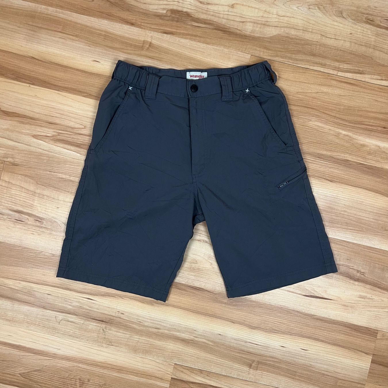 Pantaloni: Vintage Wrangler Wander Cargo Shorts – Usato da Herisau venduto da 1asupply