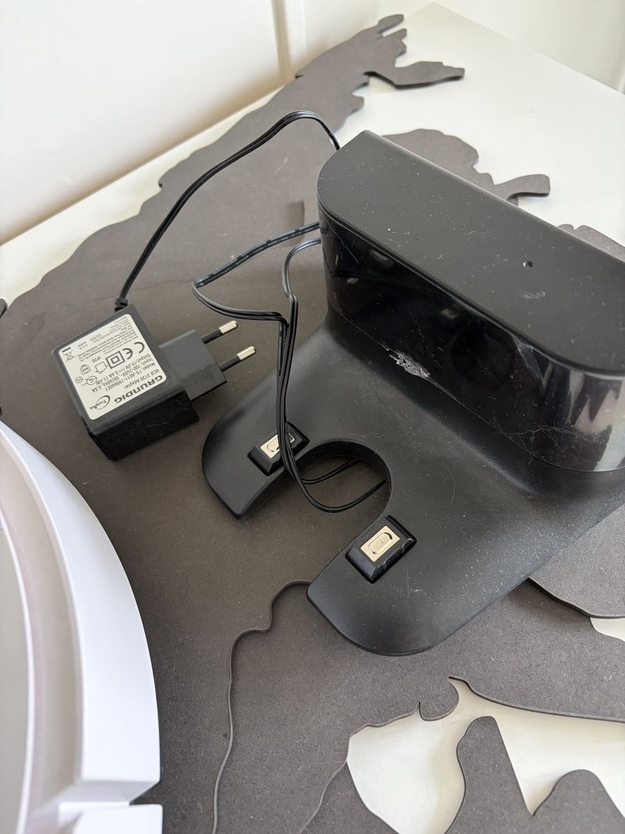 Grundig Aspirapolveri & Accessori: Staubsauger Roboter Grundig – Usato da Dagmersellen venduto da sil_wxg7 1