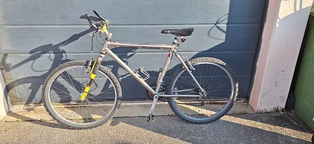 Biciclette: Velo gebraucht – Usato da Beringen venduto da fxm_ll2g