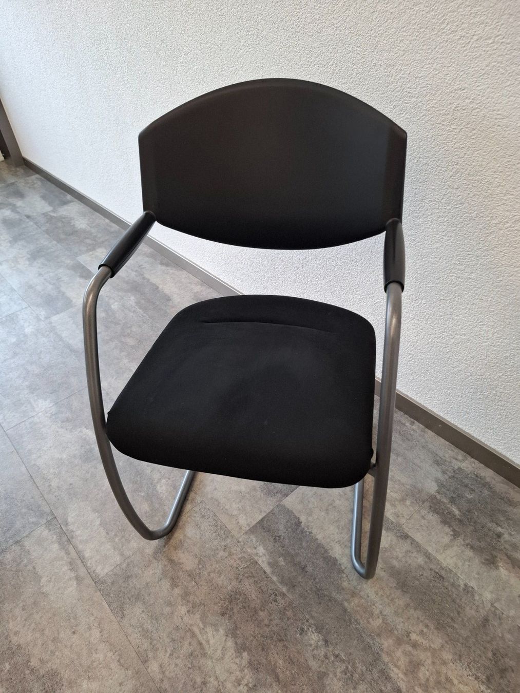 Ikea Tavoli: 009 Ovaler Sitzungstisch mit Stühlen (4x) – Usato da Derendingen venduto da Meisterstuecke 3