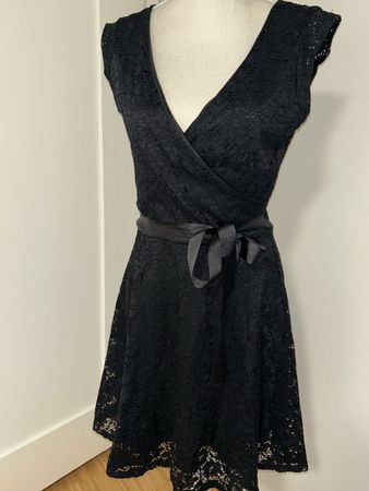 Elegantes Morgan Spitzenkleid- Gr. M- Dunkelblau, Cocktail
