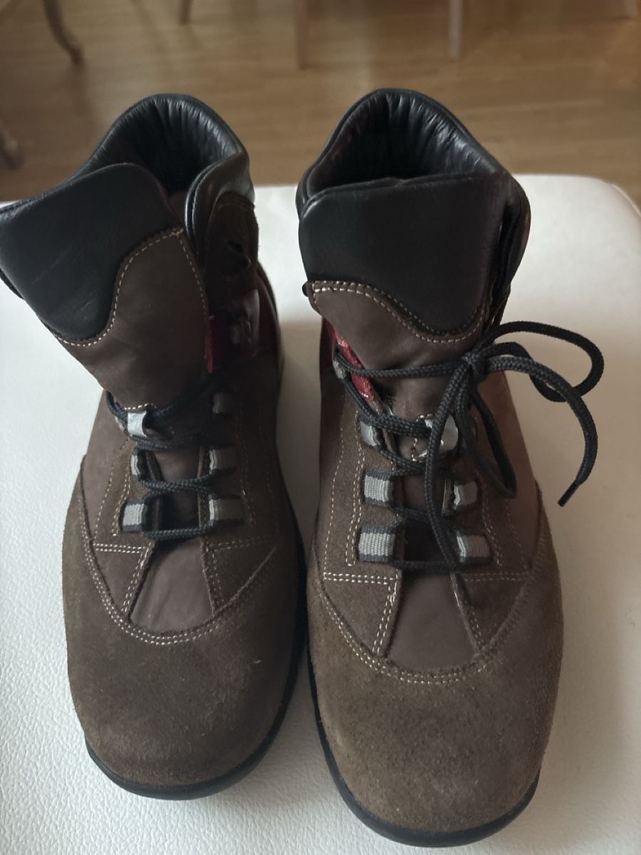 Damenschuhe: Hartjes Wanderschuhe Gore-Tex Grösse 7 gebraucht – Gebraucht aus langenthal von rundholz7