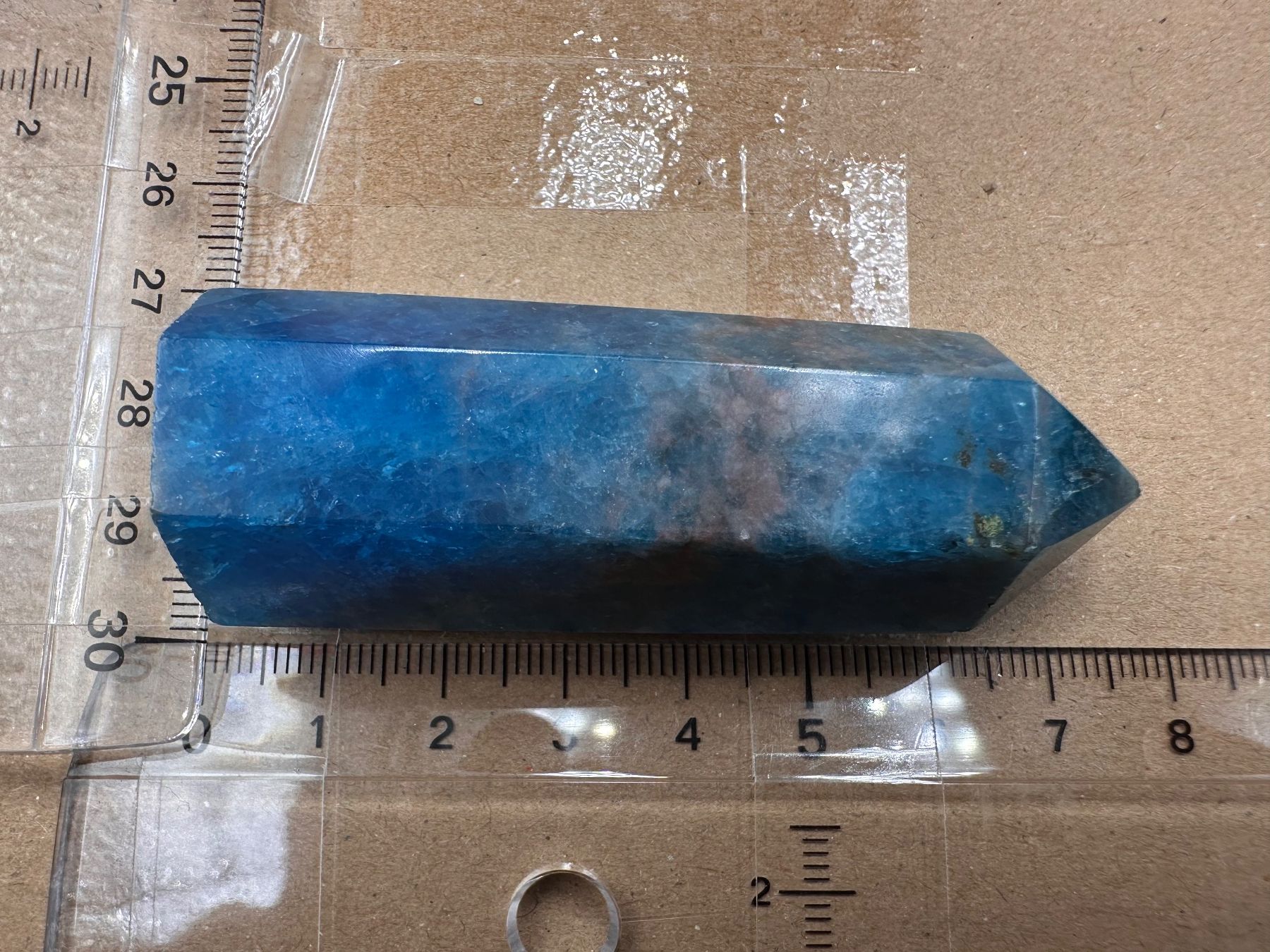 Minerali & Pietre curative: Blauer Apatit Obelisk, Turm, Spitze – Nuovo e nell'imballaggio originale da Männedorf venduto da Handschmeichler 3