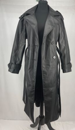 PULL ET BEAR Manteau noir