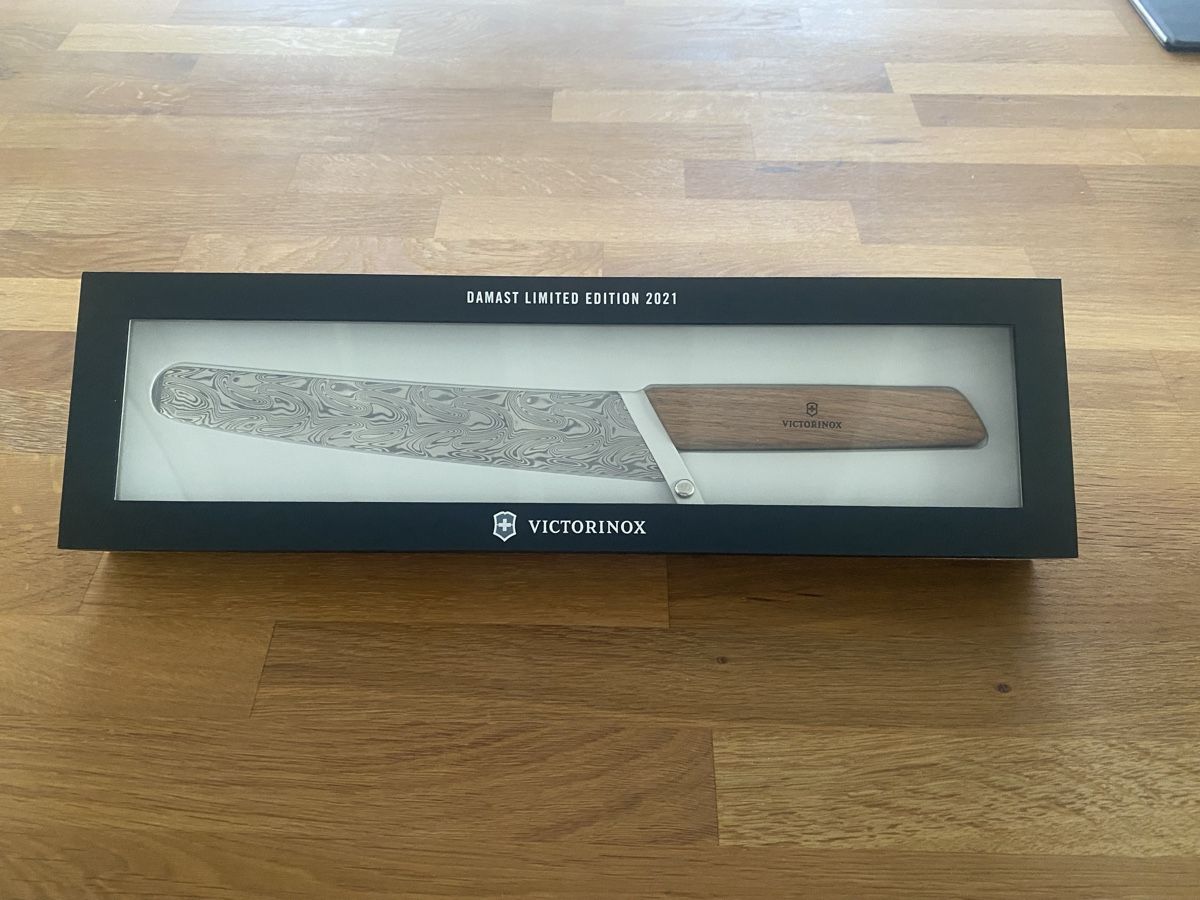 Victorinox Coltelli da cucina: Victorinox Konditor Damast LE 2021 – Nuovo e nell'imballaggio originale da Goldau venduto da TB_13