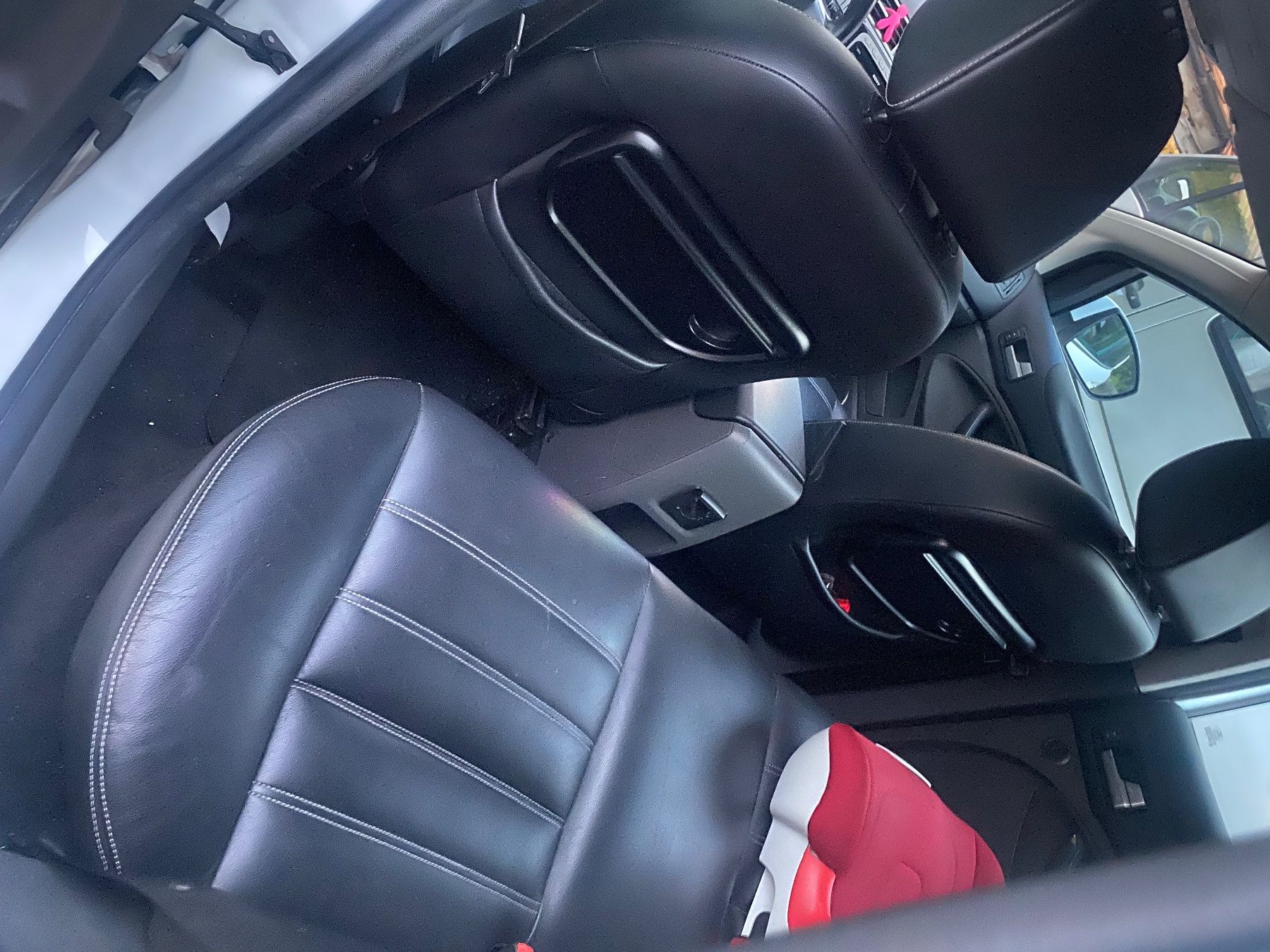 Ford Automobili: Ford Kuga 2.5t mit frischer MFK – Usato da Trun venduto da zel_sqk8 4