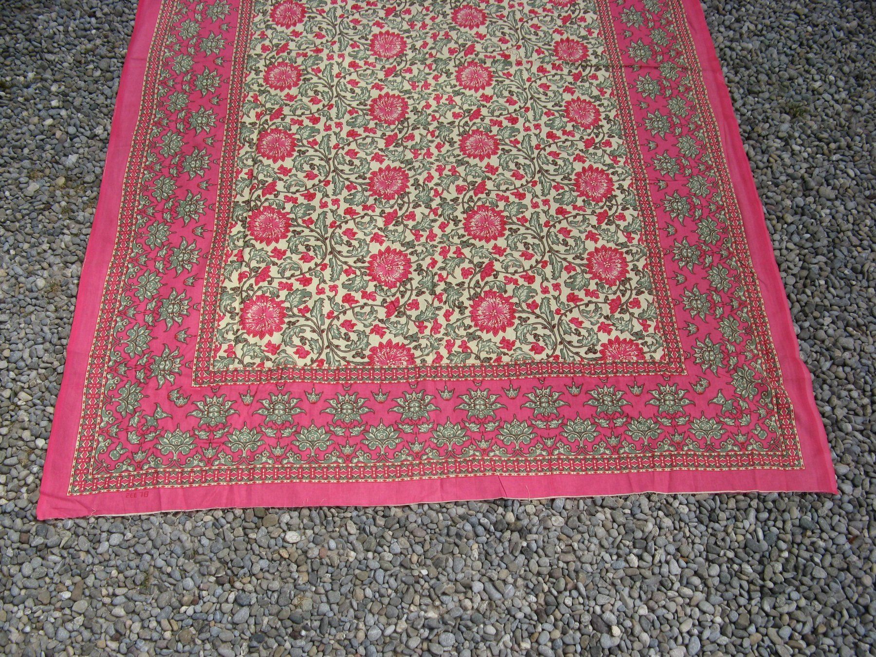 Autre linge de table: Baumwolltuch oder Tischtuch rosa-gelb – Neuf (Voir description) à Zürich par apil 2