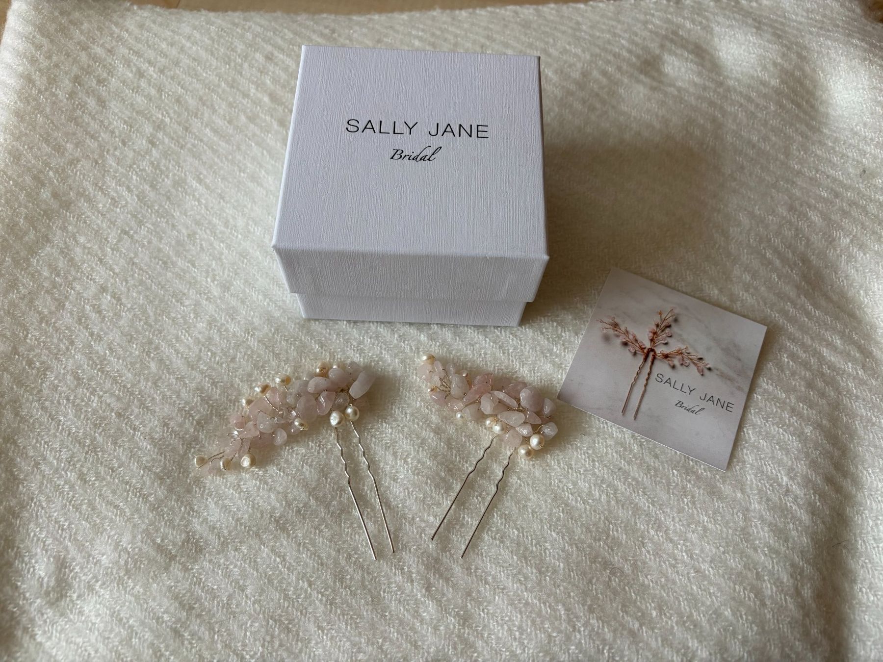 Accessoires pour cheveux: Haarschmuck – Neuf avec emballage d'origine à Frümsen par ceg_yj9t 2