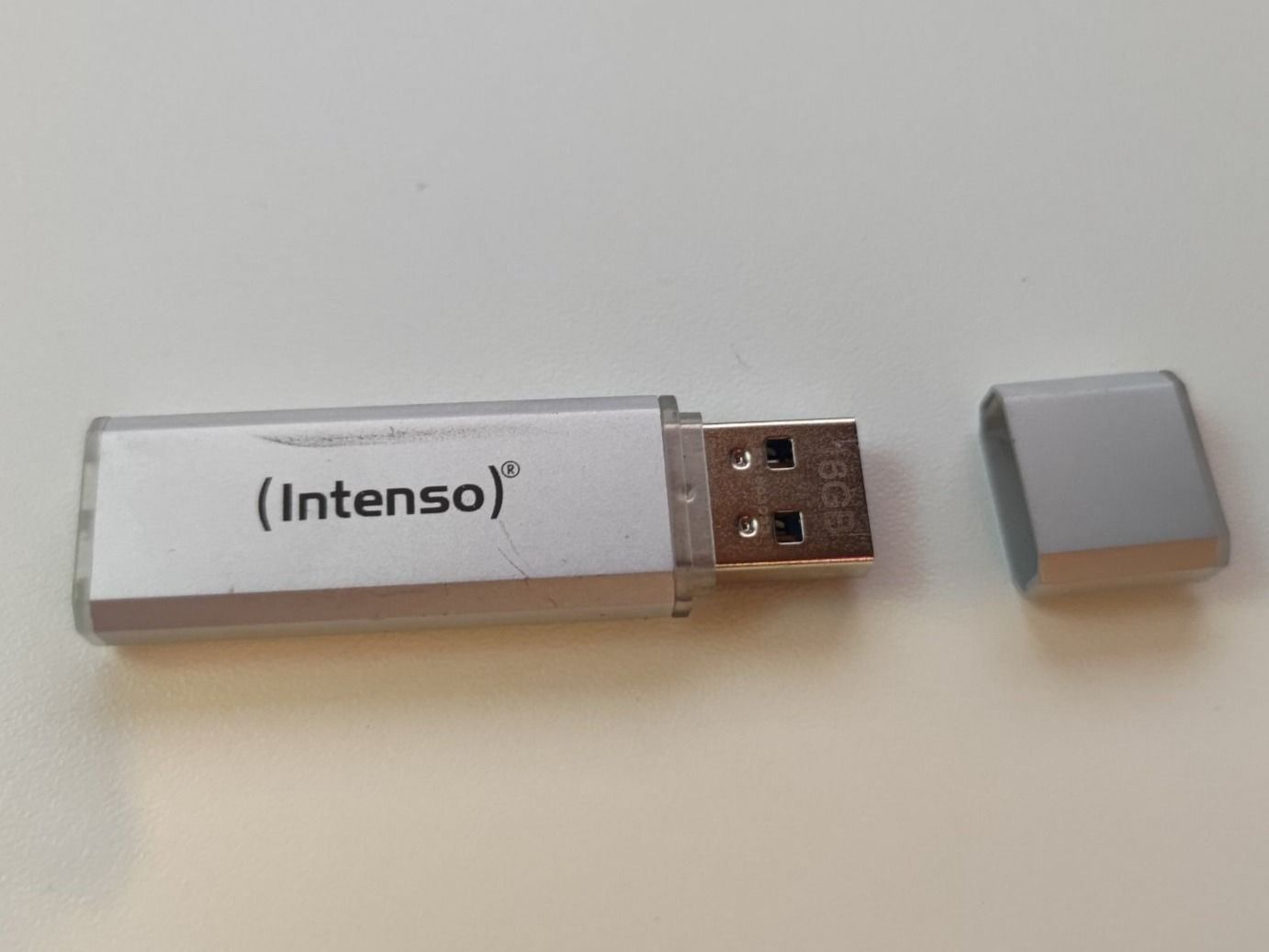 Chiavette USB: USB-Stick 16GB 3.0 – Usato da Liestal venduto da Kratzilla