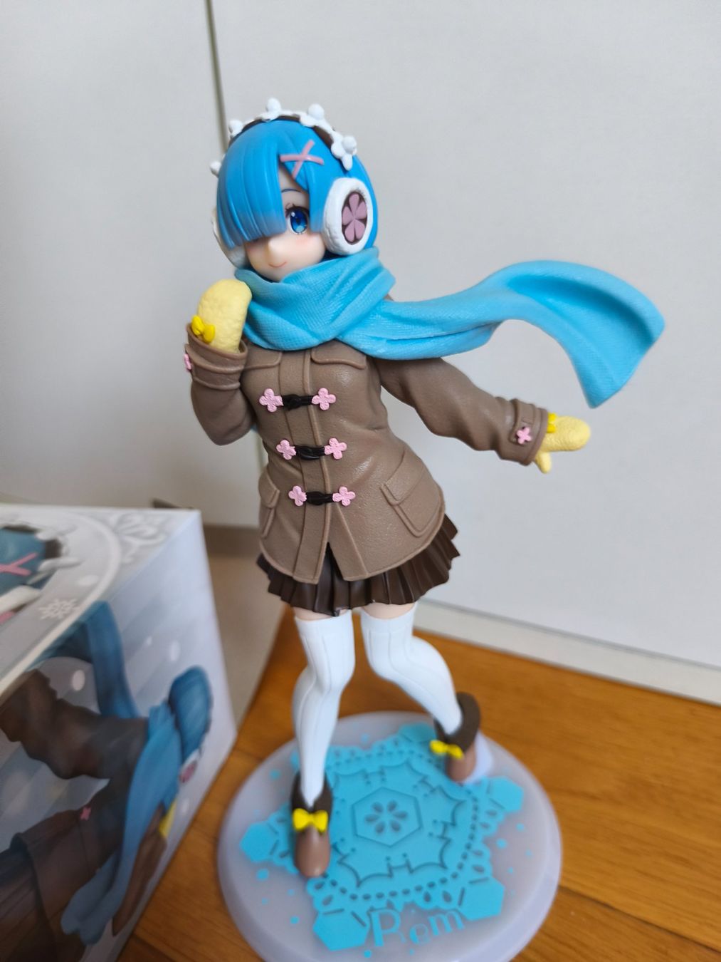 Statuette: Precious Figure Mädchen Figur Winter Blaue Haare – Nuovo e nell'imballaggio originale da Uster venduto da zebralino 1