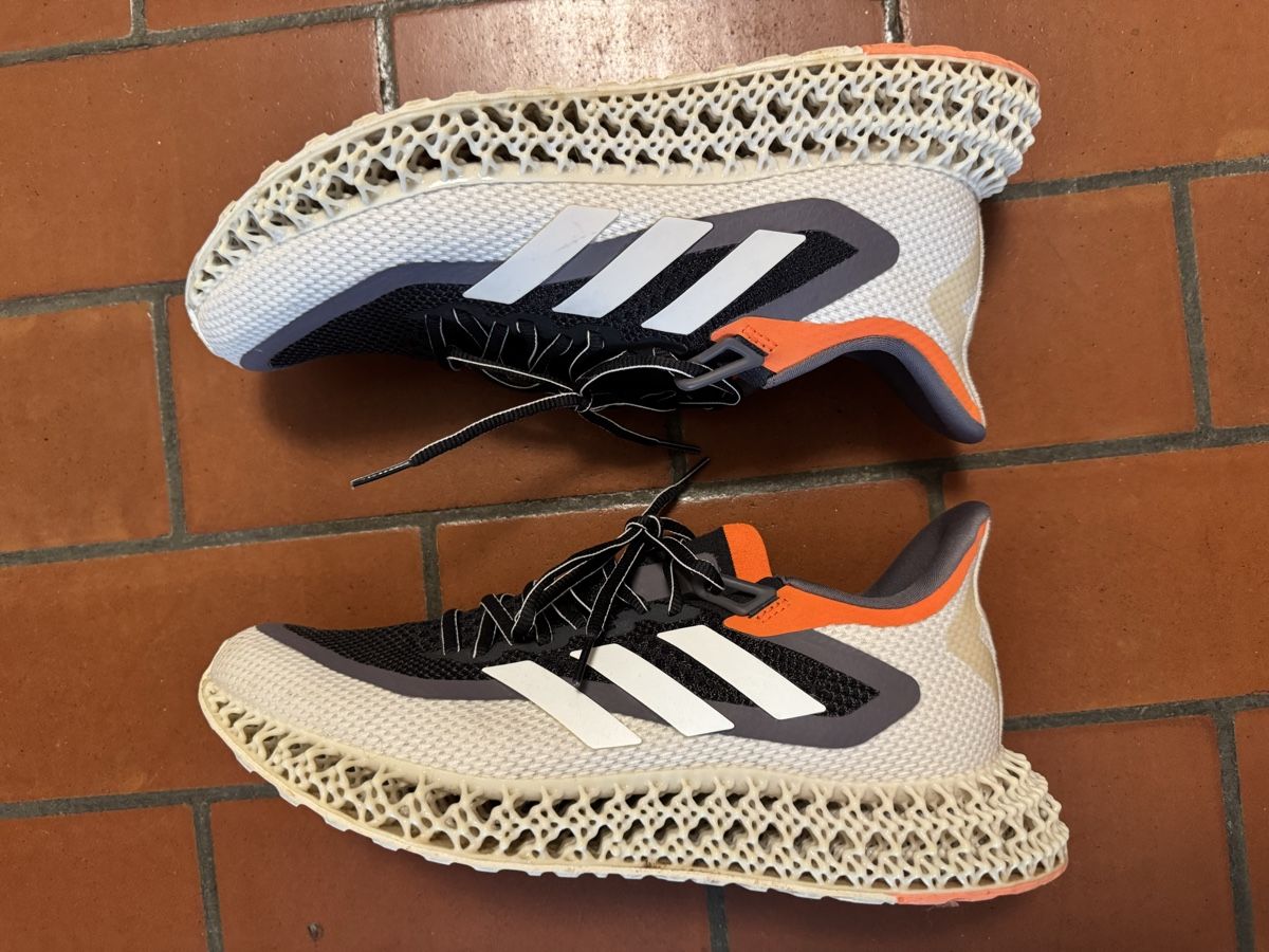 Adidas Herrenschuhe: Adidas 4DRWD Laufschuhe Gr.44 – Neu (gemäss Beschreibung) aus Zürich von yas_7vdk 1